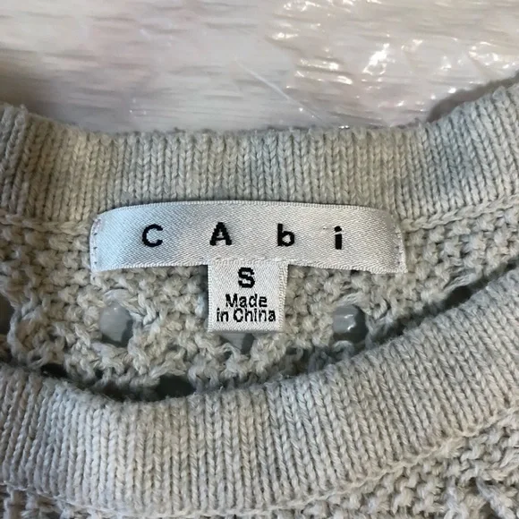 Cabi women light gray knit crochet top, long sleeve, see thru, round neck Sz S - Picture 7 of 10